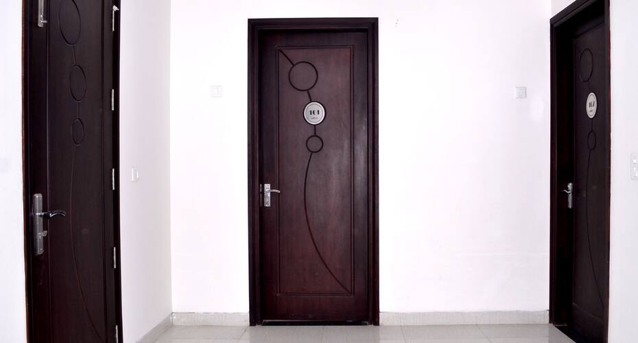 FabHotel Casa 31 Sector 31-32, Gurgaon 5
